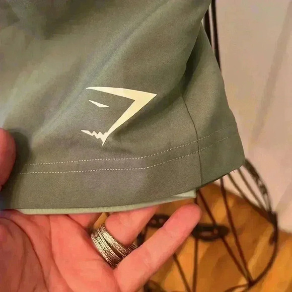 Gymshark 2 in 1 Shorts-Sz S - Picture 2 of 6